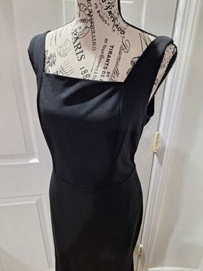 Elegant Black Square-Neck Midi Dress